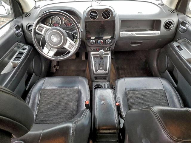 Jeep Compass Latitude Image 7