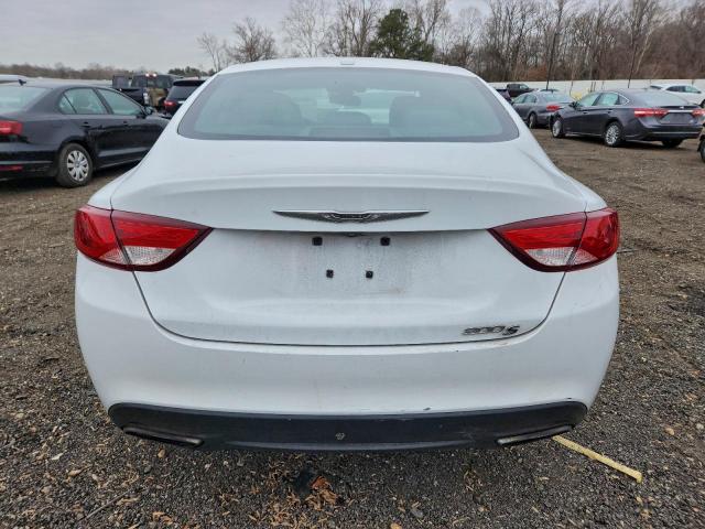 Chrysler 200 S Image 3