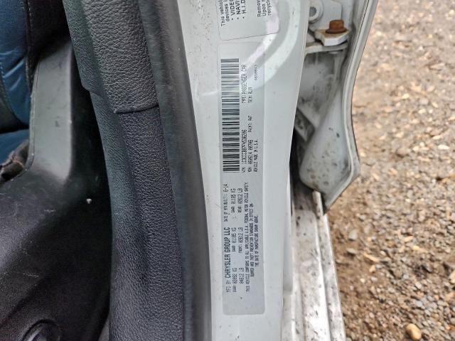 Chrysler 200 S Image 12