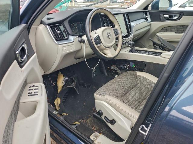 Volvo XC60 T5 Momentum Image 12