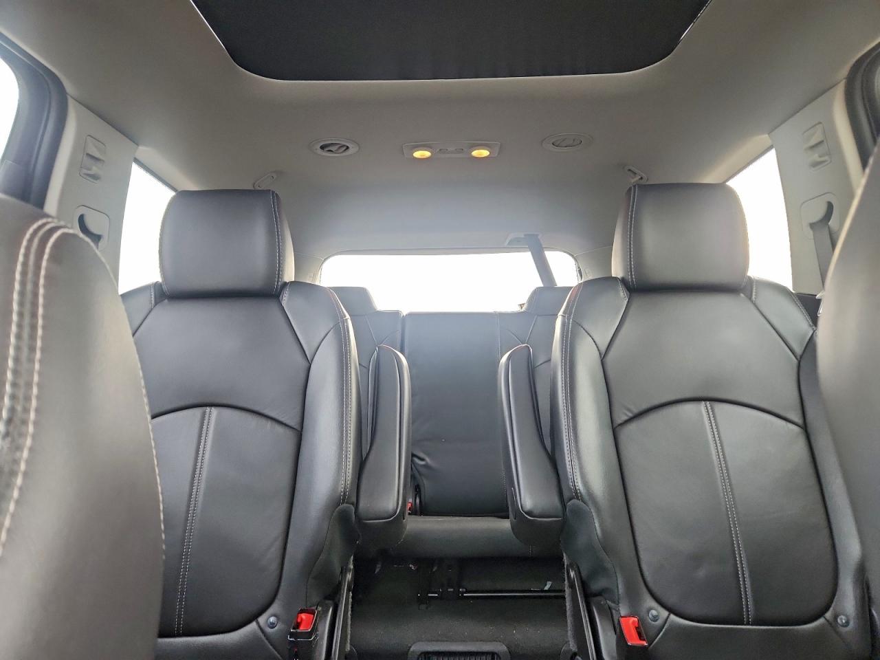 Chevrolet Traverse Lt Image 11