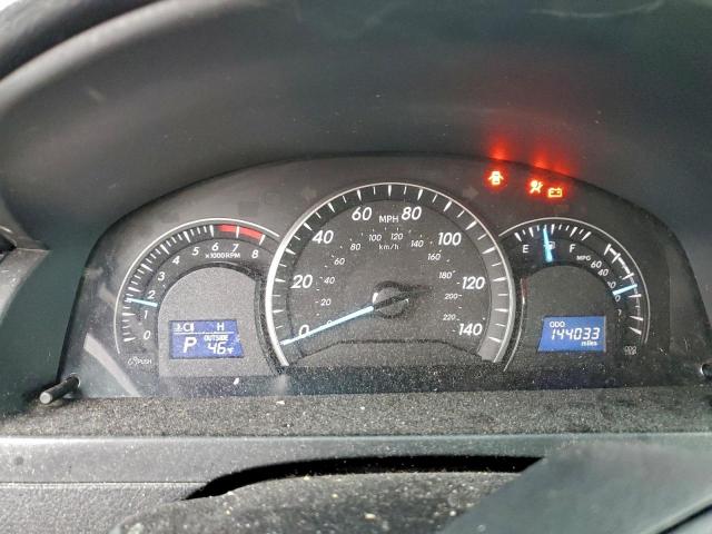 Toyota Camry L Image 10