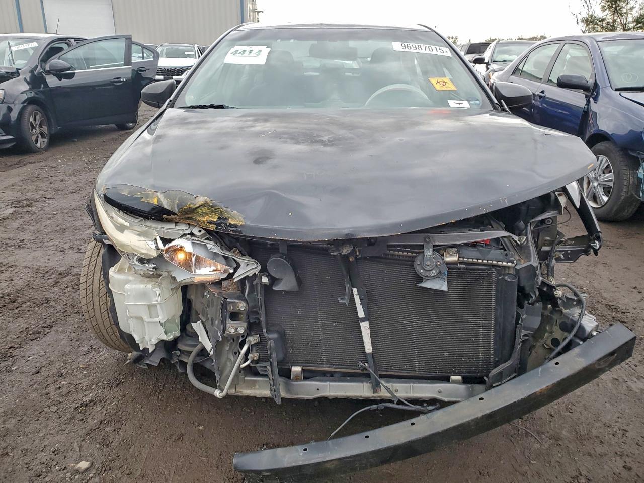 Toyota Camry L Image 7