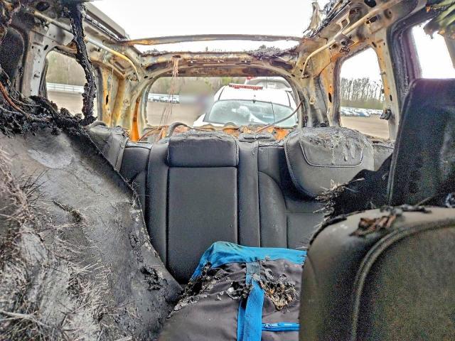 Mercedes-Benz G-Class 450 4matic Image 11