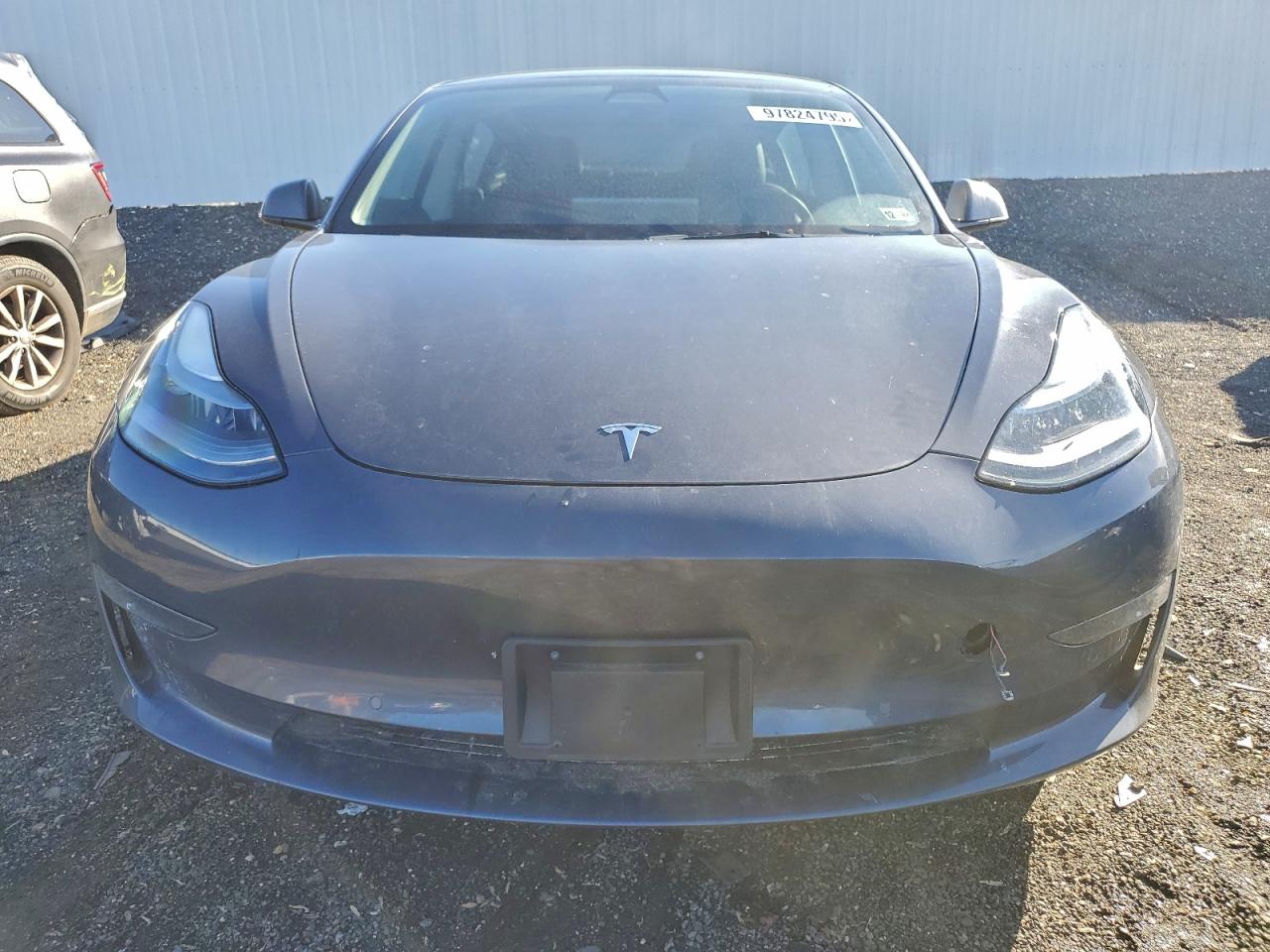 Tesla Model 3 Image 6