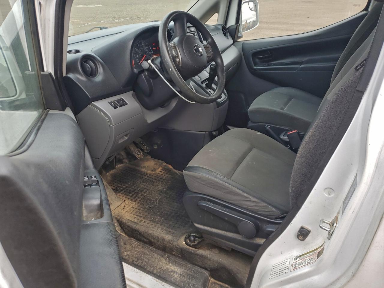 Nissan Nv 2.5s Image 8