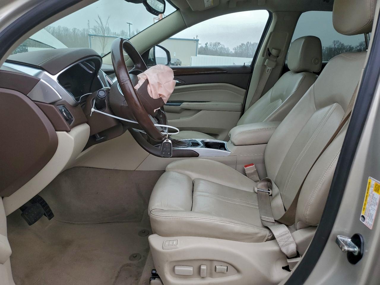 Cadillac SRX Luxury Collection Image 5