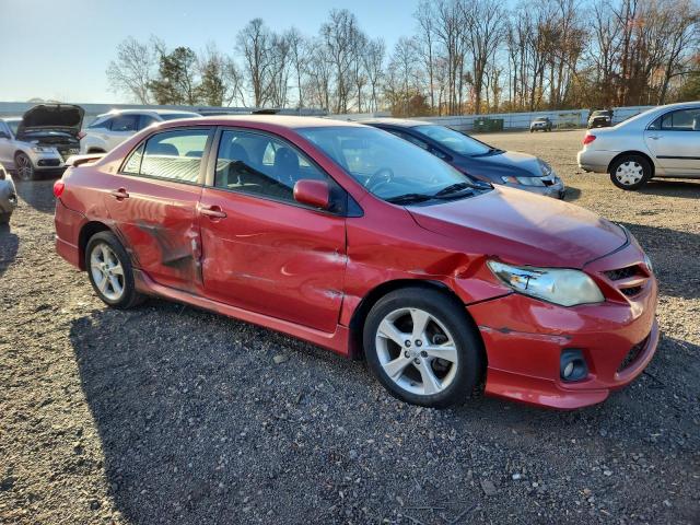 Toyota Corolla Base Image 12