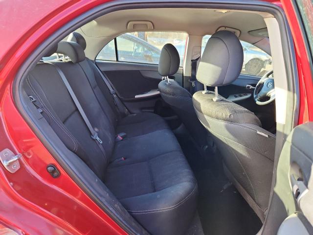 Toyota Corolla Base Image 10